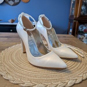 Elegant White Pearl-Embellished Women's Heels